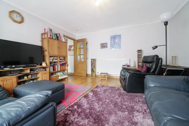 3 Almond Road, Cumbernauld, Glasgow, Glasgow photo 4