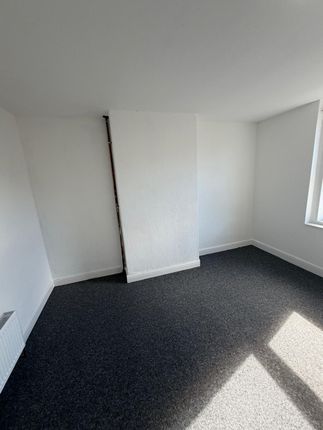 10 Belvedere Avenue, Leeds photo 4