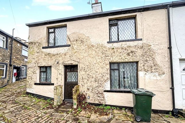 2-bed house on 7, Hammond Square, Bradford, £55,000