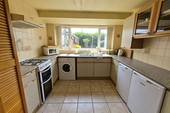 21, Mardol Close, Coventry photo 4
