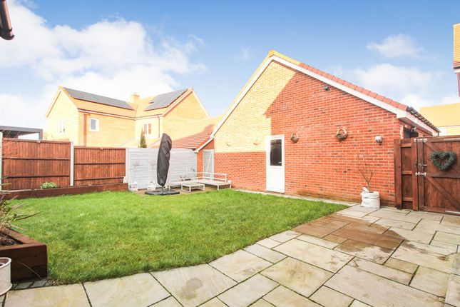 7, Aviation Way, Bedford photo 4