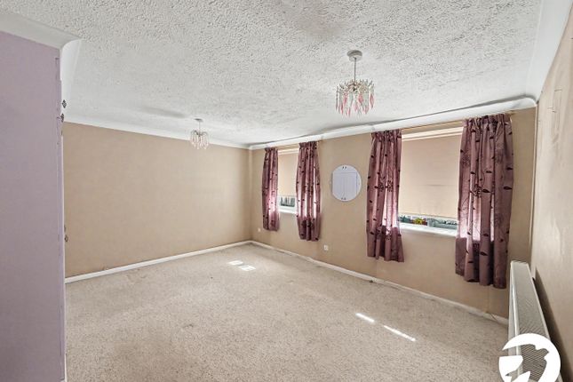 5, Plover Close, Kent photo 5