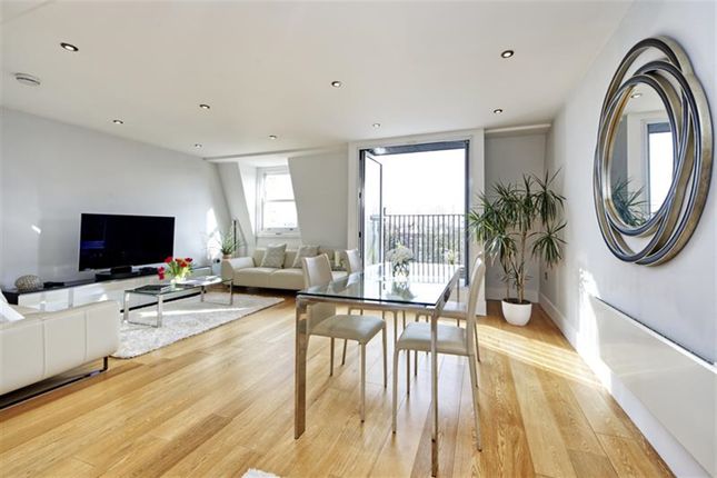 Thumbnail Flat for sale in Lexham Gardens, London