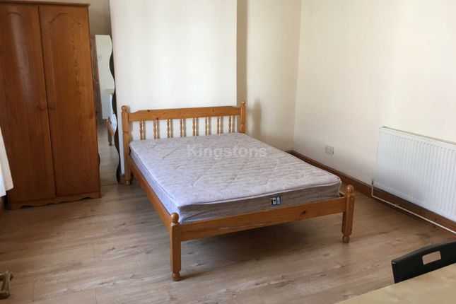 123, Wyeverne Road, Cardiff photo 5