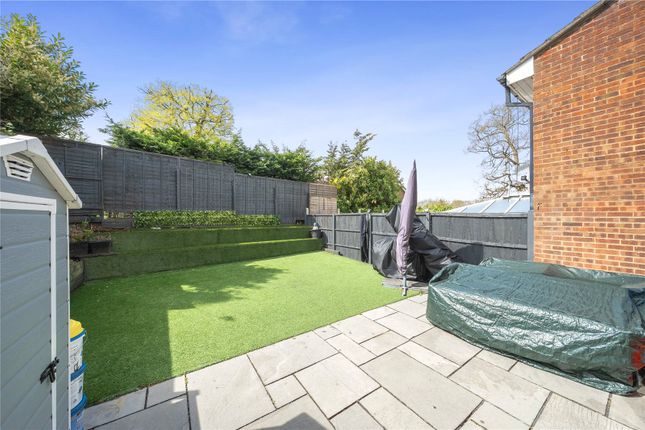 23, Springholm Close, Westerham photo 4