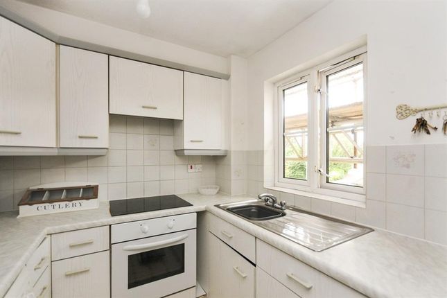 62, Caraway Place, WALLINGTON photo 4
