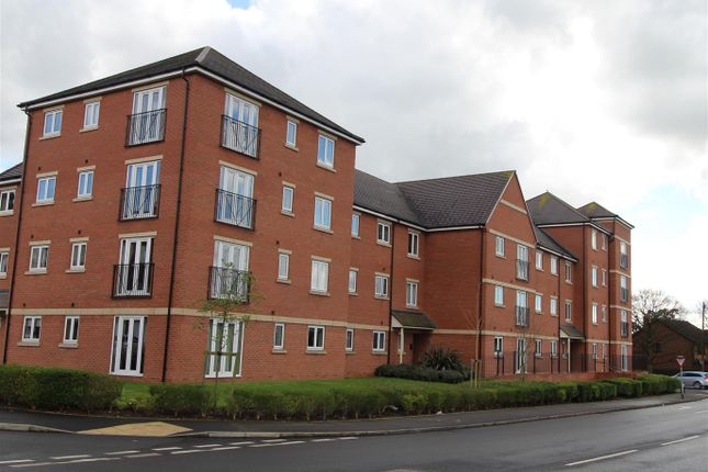 Thumbnail Flat to rent in Marshall Crescent, Wordsley, Stourbridge