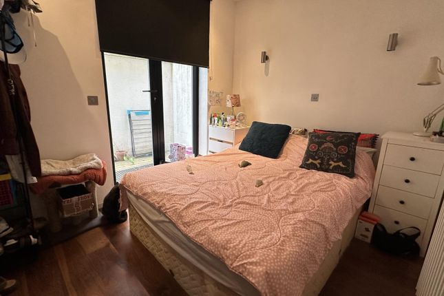 Flat 2 3, Burder Road, London photo 5