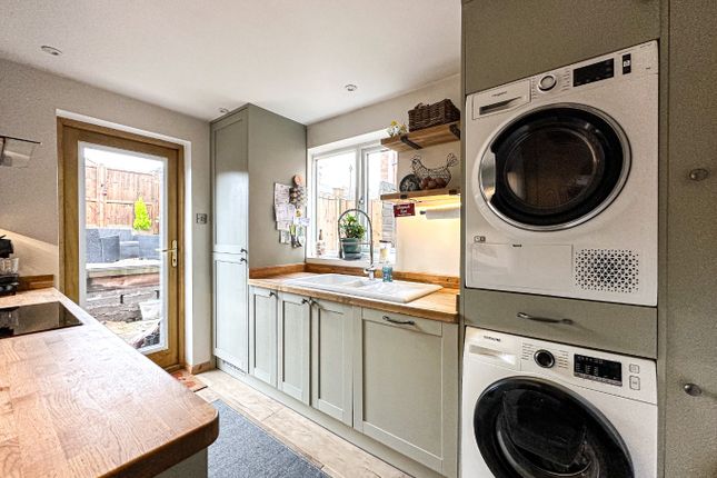 38, Crufts Meadow, Taunton photo 4