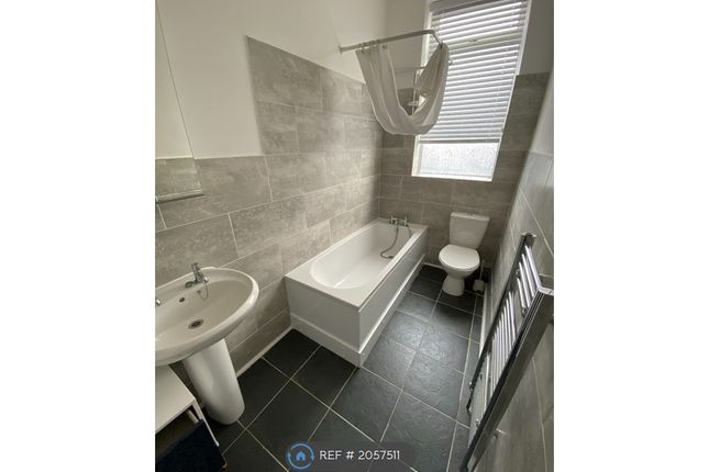Room to rent in Station Road, Swinton, Manchester