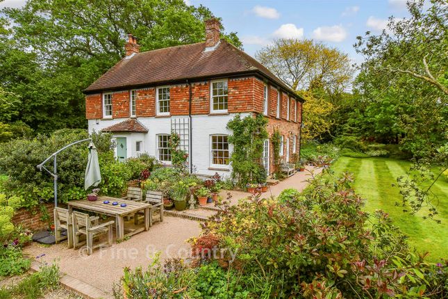 Myrtle Cottage, Swan Lane, Sellindge photo 3
