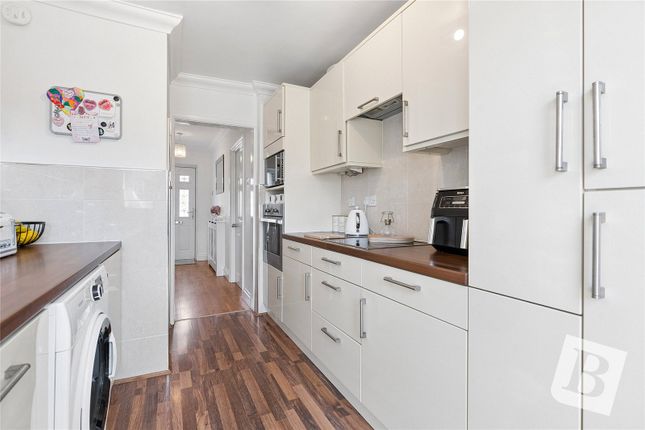 29, Glenton Close, Rise Park photo 4
