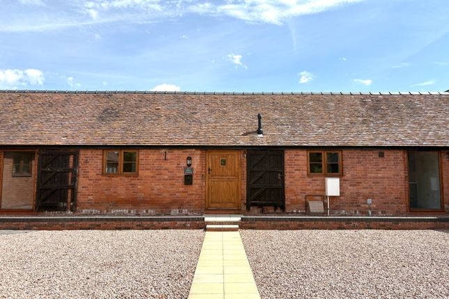 3 Manor Courtyard, Upton Road, Powick photo 2