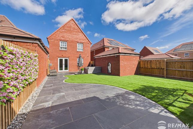 2, Meadowsweet Grove, Harwich photo 2