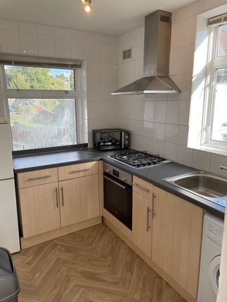 11b, Selborne Gardens, London photo 5