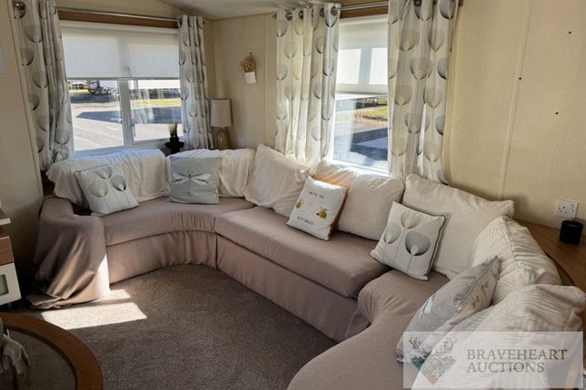 Park Home, Ayr photo 5