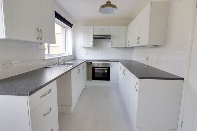 56 Tor View, Tregadillett Launceston Cornwall, Launceston photo 2