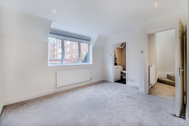 Flat to rent in Logan Place, London