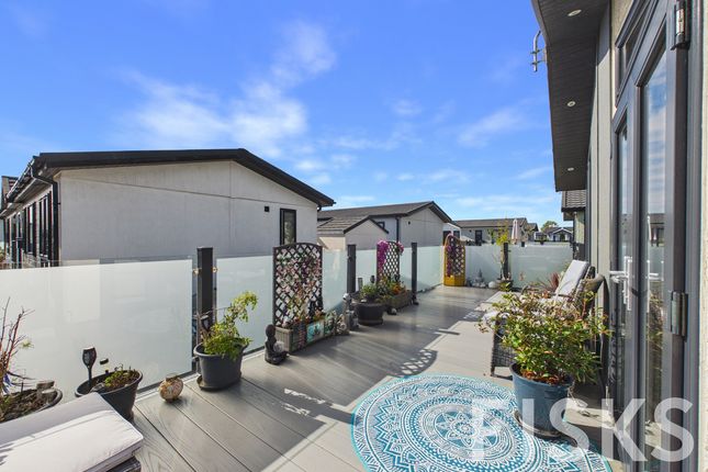 13, Shore Drive, Canvey Island photo 3
