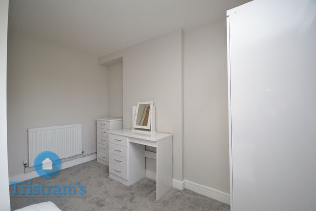 End terrace house to rent in City Road, Dunkirk, Nottingham