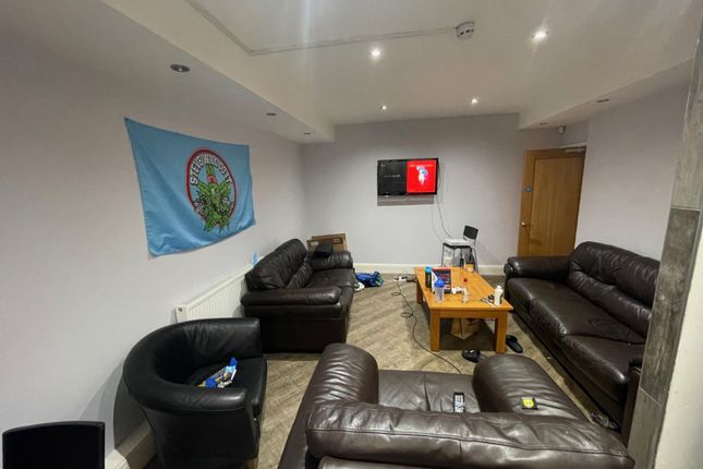 33, St. Annes Road, Leeds photo 2