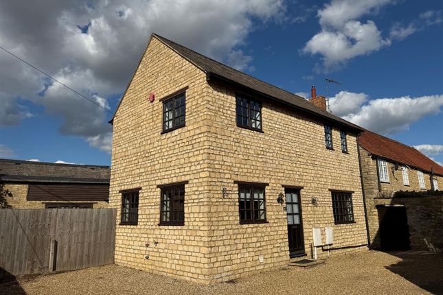 4-bed house on 2, West Street, Olney, £550,000