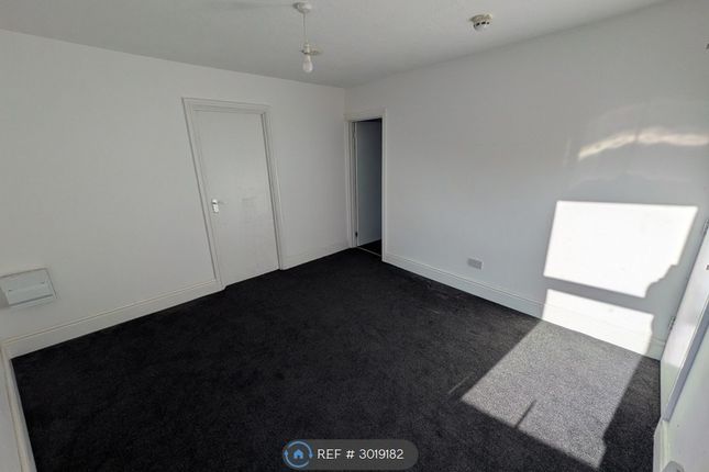 Flat, Braithwaite St, Blackpool photo 2