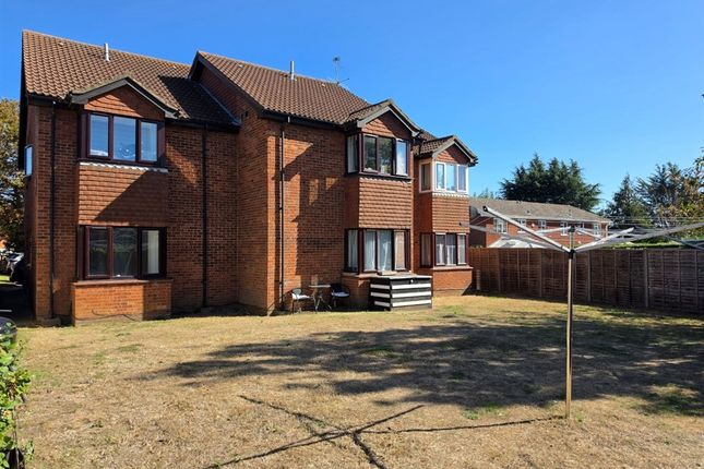Flat 4 Twin Oaks Court, 134, Harlington Road, UXBRIDGE photo 2