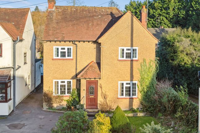 Thumbnail Detached house for sale in Lower Road, Chalfont St Peter, Gerrards Cross