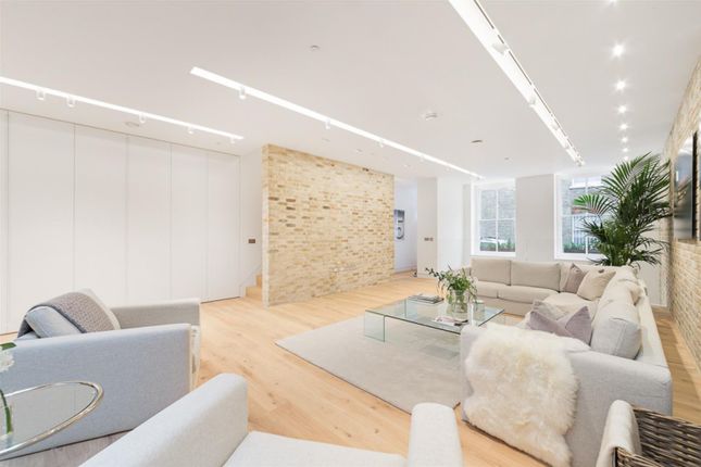 Thumbnail Mews house to rent in Bingham Place, Marylebone