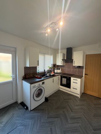 39, Grindon Crescent, Nottingham photo 3