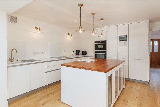 Vine Cottage, 12, Market Hill, Cowes photo 4