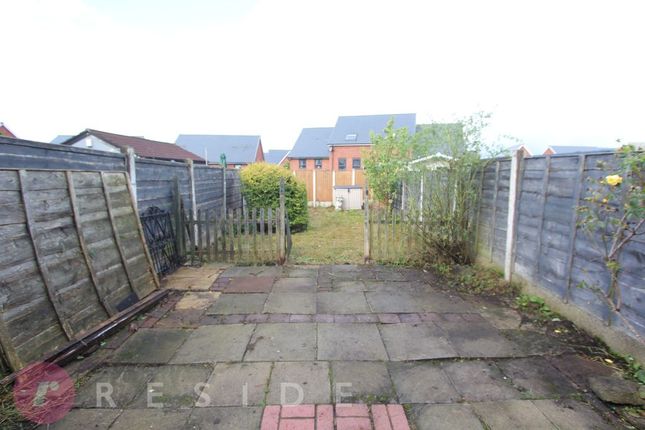 964, Manchester Road, Rochdale photo 4