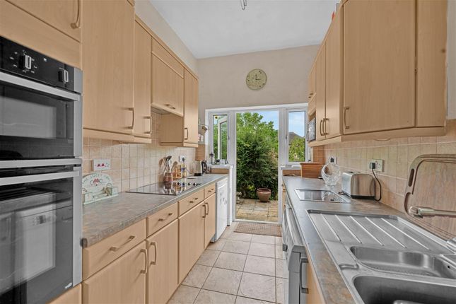 Fitted Kitchen