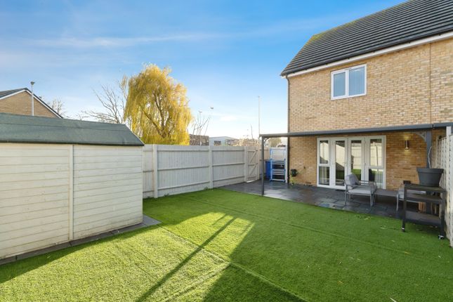 1, Killarney Crescent, Grays photo 4