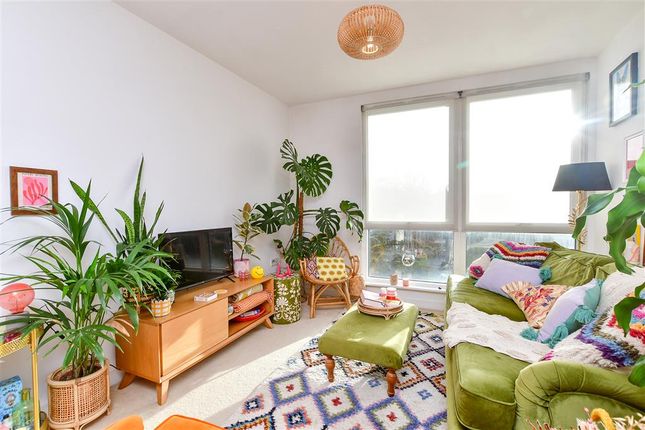 Thumbnail Flat for sale in Stanford Avenue, Brighton, East Sussex