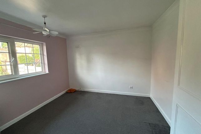 16, Goad Avenue, Chatham photo 5