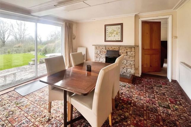 Yew Tree Cottage, 3 Castle Lane, Aylesbury photo 3