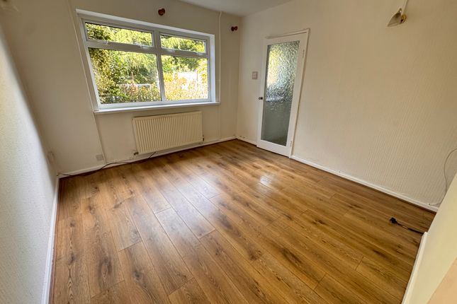 38, Sandringham Road, Wolverhampton photo 3