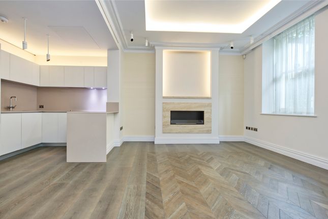 2-bed flat on Flat 1, 6, Queen's Gate, London, £925,000
