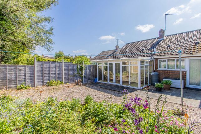 8 Elm Close, Dereham photo 2