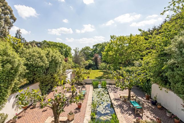 5-bed detached on 299, Beulah Hill, London, £1,350,000