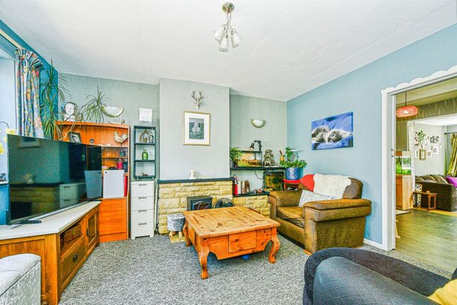 62, Shepherds Way, CIRENCESTER photo 4