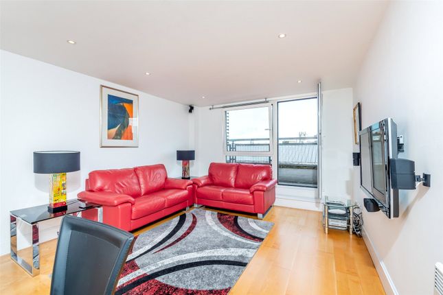 Flat for sale in Pimlico Apartments, 60 Vauxhall Bridge Road, Westminster