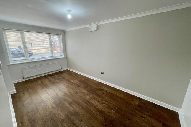 11, Ridgewood Close, Darlington photo 4