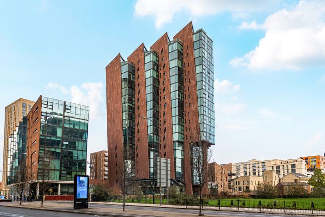 1-bed flat on Apartment 88, Islington Wharf, 153, Great Ancoats Street, Greater Manchester, £150,000