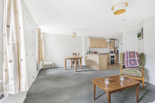 46, Meadow Lane, Newmarket photo 2