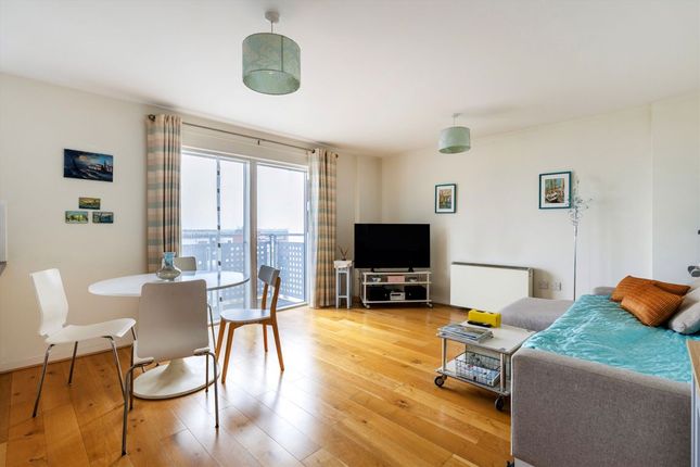 45 Renaissance Court, Prince Regent Road, Hounslow photo 2