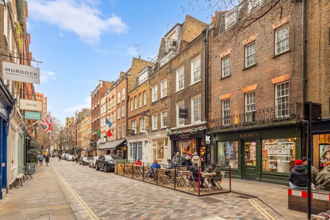 Flat for sale in Monmouth Street, Central St Giles