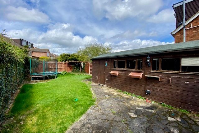 103, Aylesbury photo 2